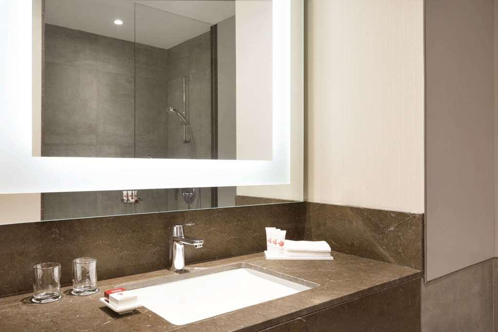 Ramada Encore Tbilisi Esterno foto